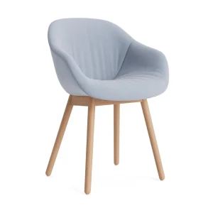 AC090-A108-AA02-02CH_AAC213SoftLinara400_wblacqueroakbase.jpgv1760449537 HAY About a Chair AAC 213 Soft eetkamerstoel gelakt eiken Linara 400